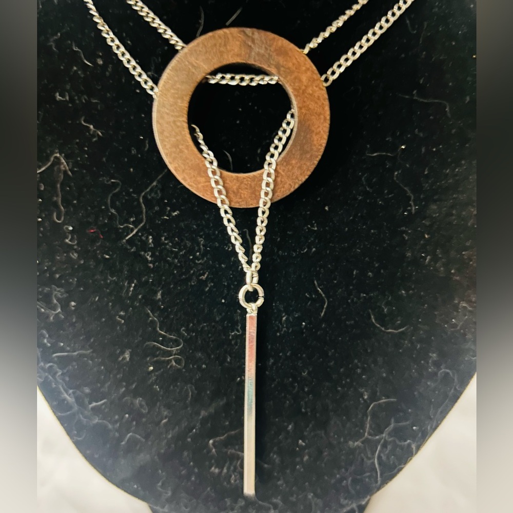 Vintage Infinity “Y” Necklace - Wood Circle With Drop Through Bar In Silver Tone - Picture 4 of 4